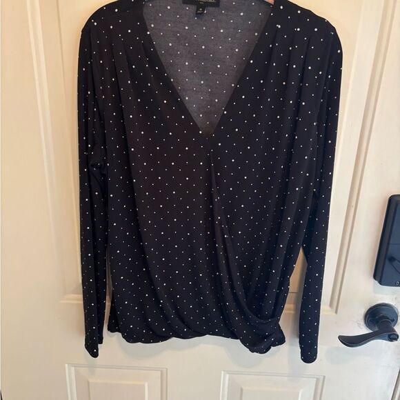 Banana Republic Black Polka Dot Wrap Top size M - Picture 4 of 5